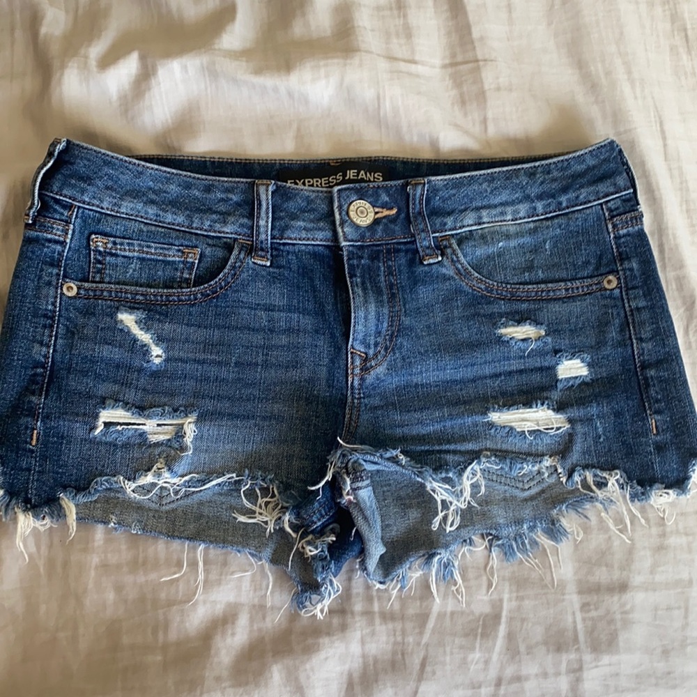 Express shorts